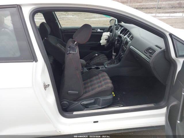 2016 VOLKSWAGEN GOLF GTI 3VWYT7AU5GM025565 Photo 4