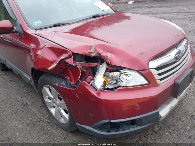 Продаж на аукціоні авто 2011 Subaru Outback 2.5i Limited, vin: 4S4BRBKC6B3323130, номер лоту: 44642625