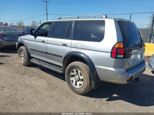 2001 MITSUBISHI MONTERO SPORT JA4MT31R71P060822 Photo 2