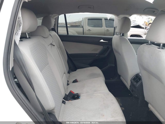 44642676 :رقم المزاد ، 3VV0B7AX1LM066056 vin ، 2020 Volkswagen Tiguan 2.0t S مزاد بيع