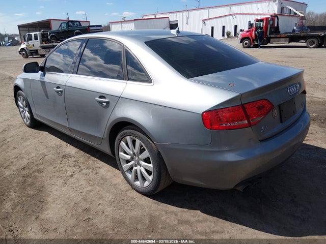 2010 AUDI A4 WAUFFAFL8AN028565 Photo 2