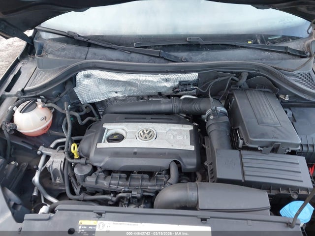 2017 Volkswagen Tiguan 2.0t/2.0t S მანქანა იყიდება აუქციონზე, vin: WVGAV7AX2HK023236, აუქციონის ნომერი: 44642742