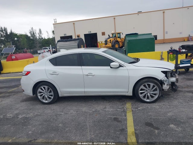 44642743 :رقم المزاد ، 19UDE2F32JA009814 vin ، 2018 Acura Ilx Acurawatch Plus Package مزاد بيع