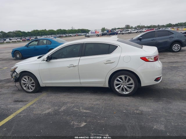 44642743 :رقم المزاد ، 19UDE2F32JA009814 vin ، 2018 Acura Ilx Acurawatch Plus Package مزاد بيع