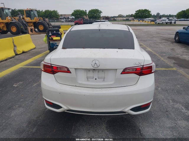44642743 :رقم المزاد ، 19UDE2F32JA009814 vin ، 2018 Acura Ilx Acurawatch Plus Package مزاد بيع