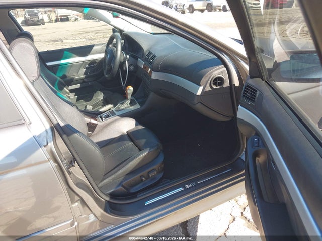 2003 Bmw 530ia მანქანა იყიდება აუქციონზე, vin: WBADT63403CK31930, აუქციონის ნომერი: 44642748