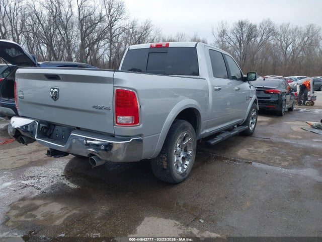44642777 :رقم المزاد ، 1C6RR7NT3HS801022 vin ، 2017 Ram 1500 Laramie  4x4 5'7 Box مزاد بيع