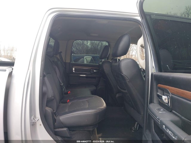 44642777 :رقم المزاد ، 1C6RR7NT3HS801022 vin ، 2017 Ram 1500 Laramie  4x4 5'7 Box مزاد بيع