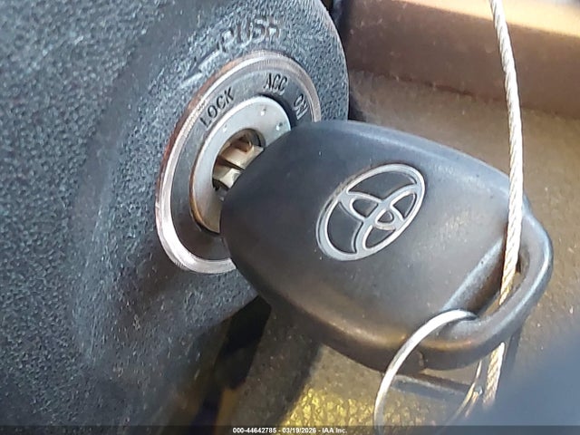 44642785 :رقم المزاد ، JTMZFREV5HJ130523 vin ، 2017 Toyota Rav4 Le مزاد بيع