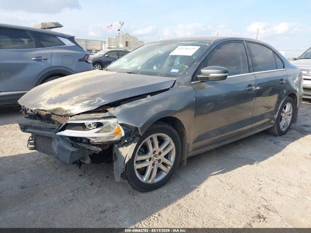 44642792 :رقم المزاد ، 3VWDX7AJ2DM365678 vin ، 2013 Volkswagen Jetta 2.5l Se مزاد بيع