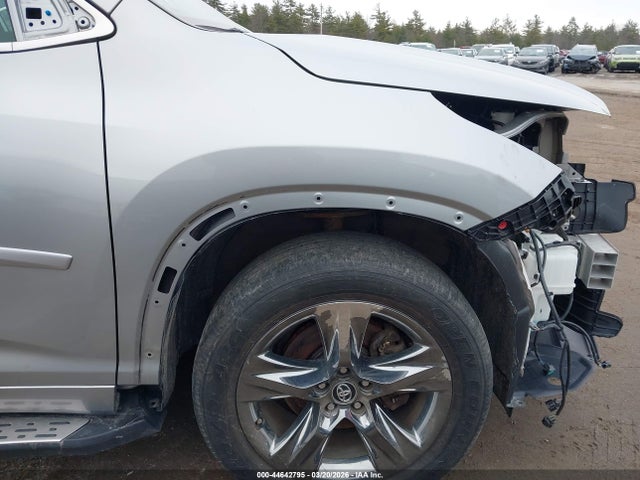 Toyota Highlander Limited Platinum 2018 5TDDZRFH2JS865379 Image 19