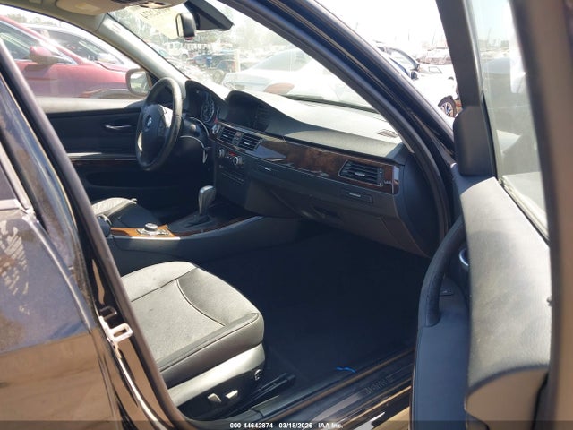 2011 Bmw 328i მანქანა იყიდება აუქციონზე, vin: WBAPH5G59BNM76613, აუქციონის ნომერი: 44642874