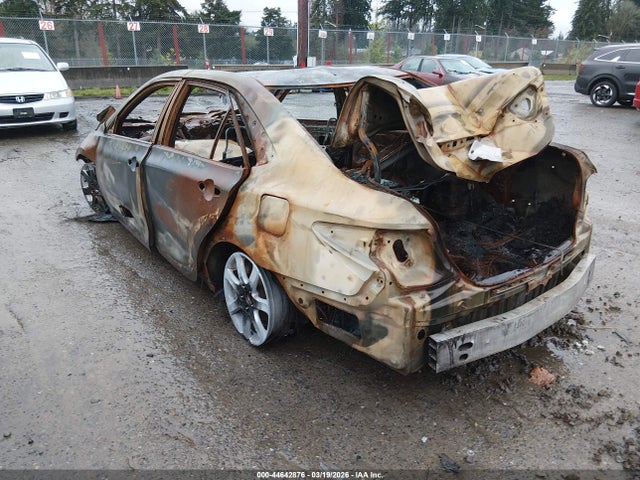 2016 TOYOTA CAMRY HYBRID 4T1BD1FK1GU181572 Photo 2