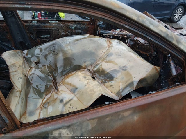 2016 TOYOTA CAMRY HYBRID 4T1BD1FK1GU181572 Photo 4