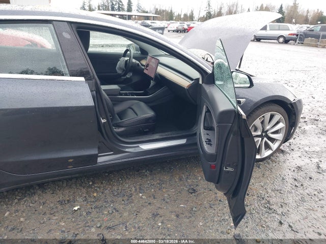Aukcja sprzedaży 2018 Tesla Model 3 Long Range/performance, vin: 5YJ3E1EB4JF068576, numer aukcji: 44642880