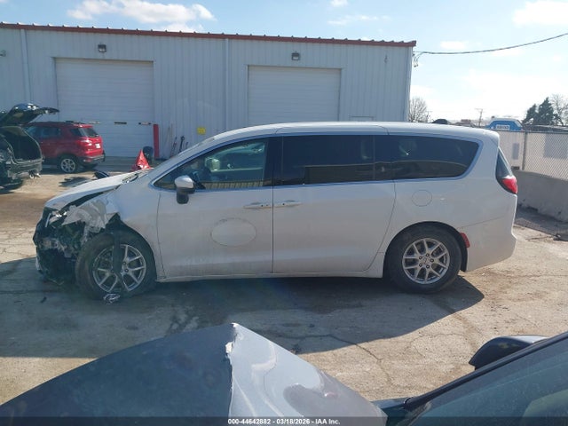 Aukcja sprzedaży 2023 Chrysler Pacifica Touring L, vin: 2C4RC1BG3PR521373, numer aukcji: 44642882