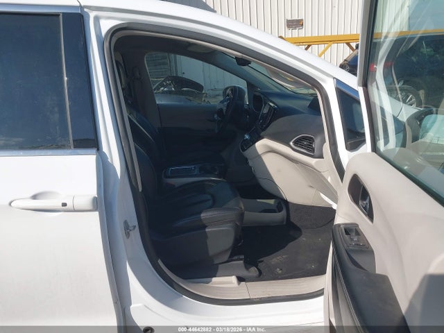 Aukcja sprzedaży 2023 Chrysler Pacifica Touring L, vin: 2C4RC1BG3PR521373, numer aukcji: 44642882