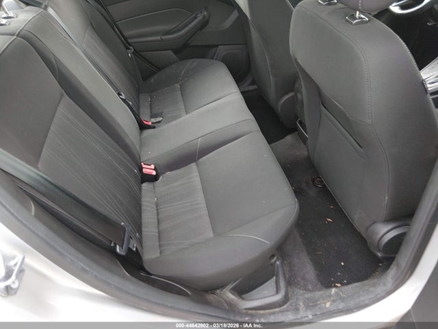 1FADP3FEXJL200486 Ford FOCUS SE