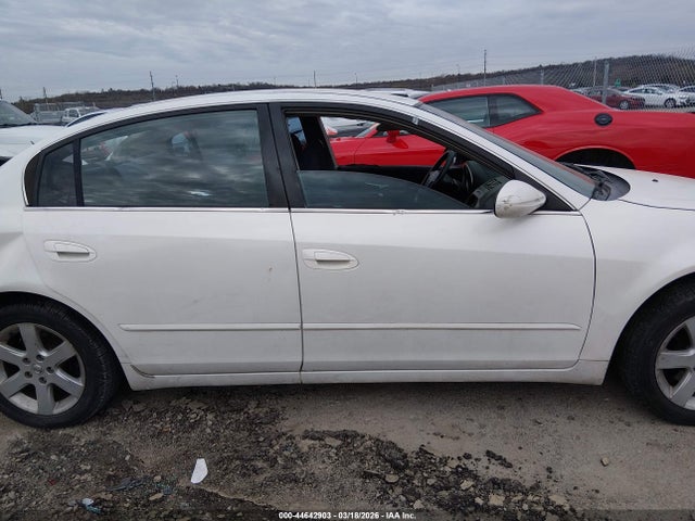 2003 Nissan Altima 2.5 S მანქანა იყიდება აუქციონზე, vin: 1N4AL11D83C142656, აუქციონის ნომერი: 44642903