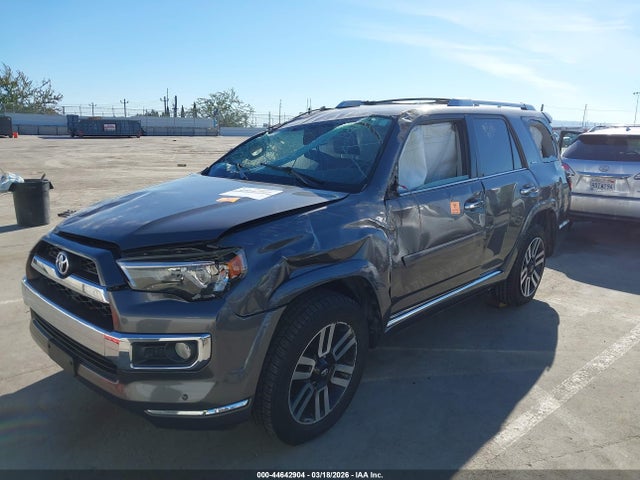 44642904 :رقم المزاد ، JTEBU5JR1J5502166 vin ، 2018 Toyota 4runner Limited مزاد بيع