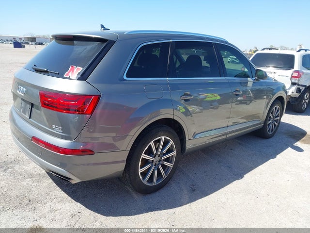 Продаж на аукціоні авто 2017 Audi Q7 3.0t Premium, vin: WA1LAAF79HD016295, номер лоту: 44642911