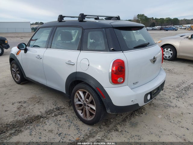 2013 MINI COUNTRYMAN WMWZB3C57DWM07503 Photo 2