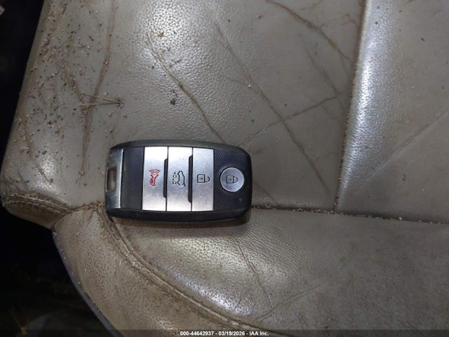 Продажа на аукционе авто 2017 Kia Sportage Ex, vin: KNDPNCAC5H7116999, номер лота: 44642937
