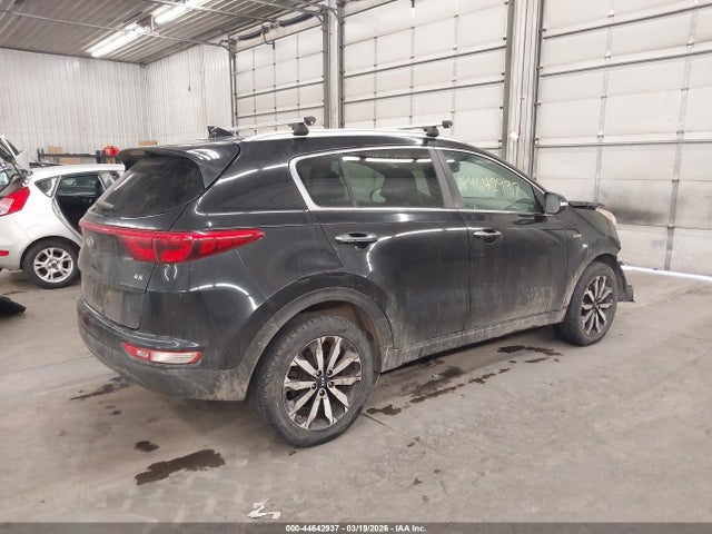 Продажа на аукционе авто 2017 Kia Sportage Ex, vin: KNDPNCAC5H7116999, номер лота: 44642937