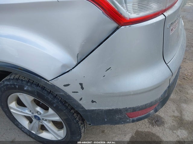 Продажа на аукционе авто 2015 Ford Escape Se, vin: 1FMCU9G98FUB13556, номер лота: 44642957