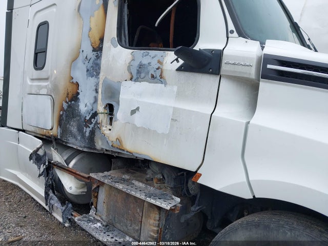 Aukcja sprzedaży 2018 Freightliner New Cascadia 126, vin: 3AKJHHDR1JSJY0008, numer aukcji: 44642982