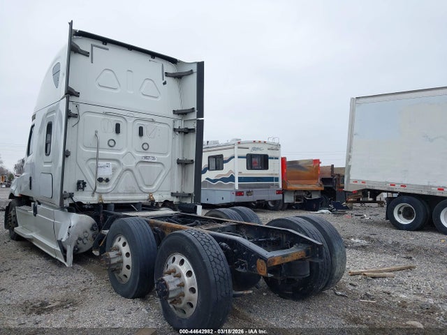 Aukcja sprzedaży 2018 Freightliner New Cascadia 126, vin: 3AKJHHDR1JSJY0008, numer aukcji: 44642982