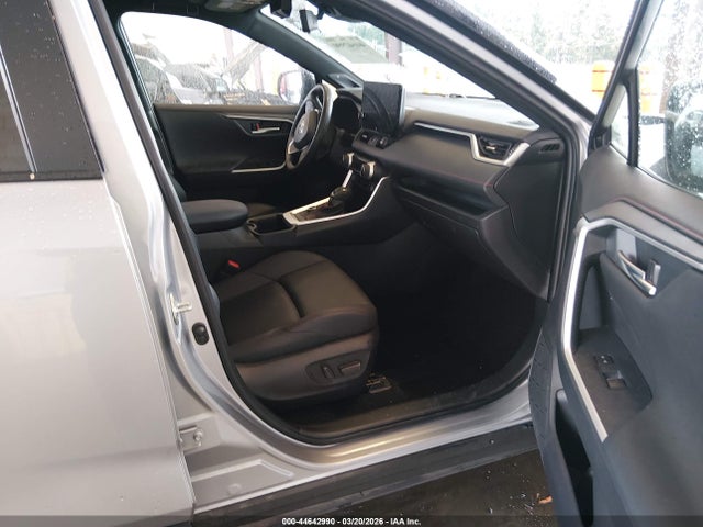 2024 TOYOTA RAV4 PRIME JTMFB3FV6RD180731 Photo 4