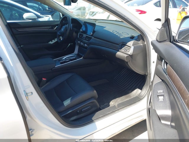 1HGCV3F9XKA017862 Honda Accord Hybrid Touring