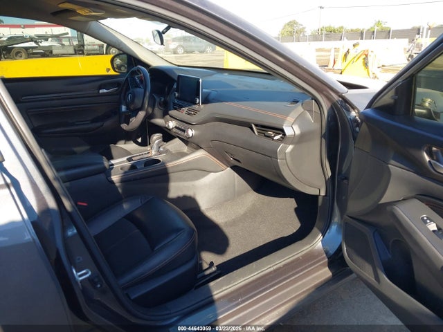 1N4BL4CV3MN336366 Nissan Altima Sr Fwd