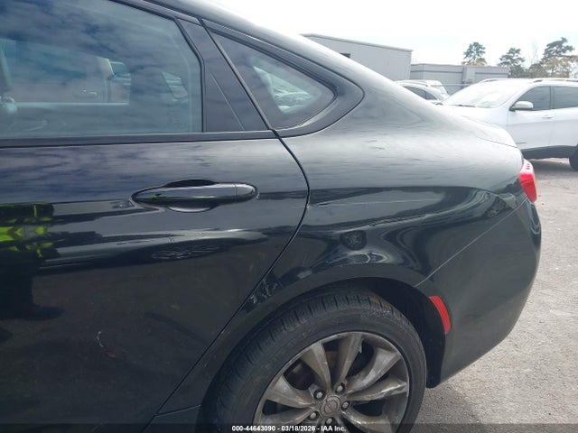 Продаж на аукціоні авто 2015 Chrysler 200 S, vin: 1C3CCCBB2FN759835, номер лоту: 44643090