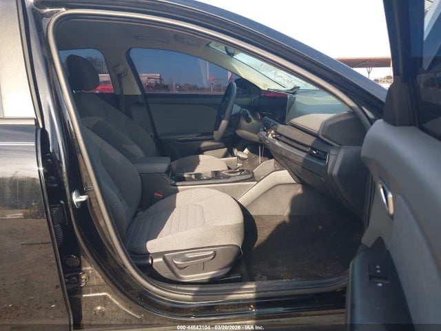 2025 KIA K4 3KPFU4DE3SE217497 Photo 4