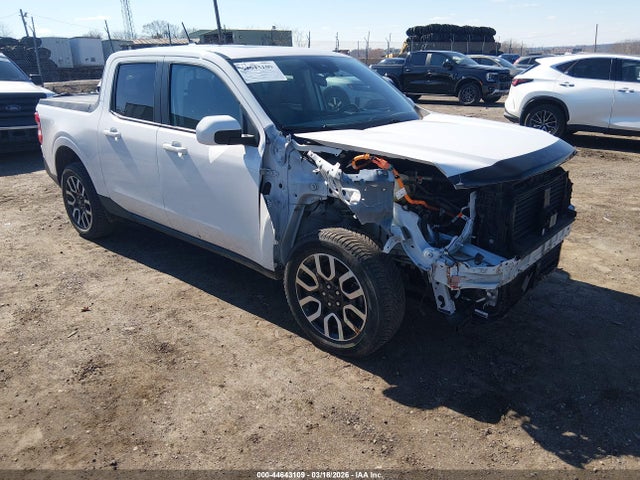 3FTTW8E32NRA60608 Ford Maverick Lariat
