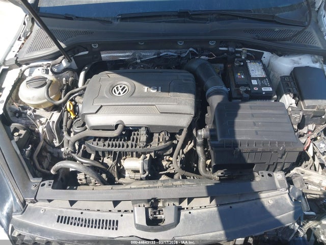 3VW5T7AU0FM015060 Volkswagen Golf Gti 2.0t Se 4-door