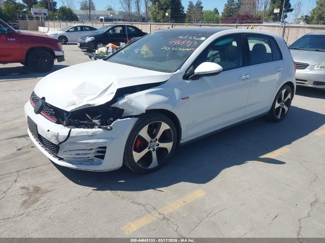 3VW5T7AU0FM015060 Volkswagen Golf Gti 2.0t Se 4-door