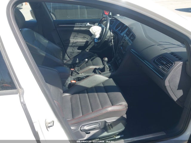 3VW5T7AU0FM015060 Volkswagen Golf Gti 2.0t Se 4-door