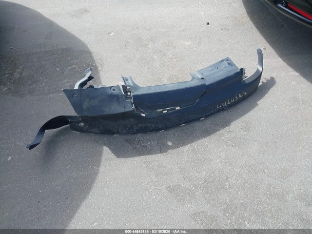 44643148 :رقم المزاد ، 1GKKNMLS5NZ119622 vin ، 2022 Gmc Acadia Fwd Slt مزاد بيع