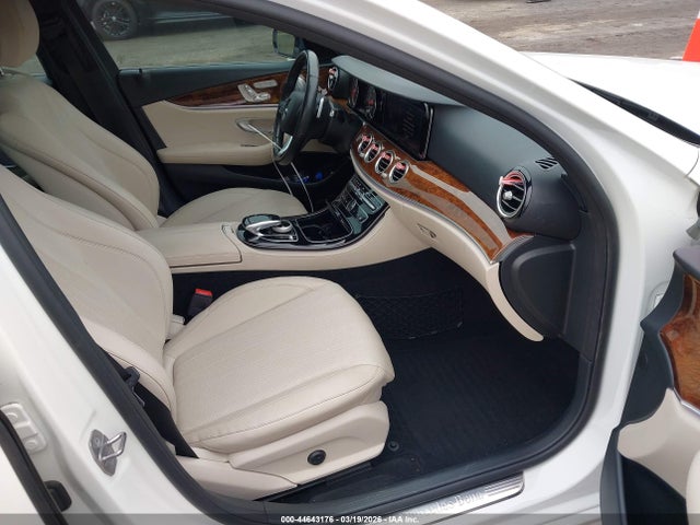 2017 MERCEDES-BENZ E 300 WDDZF4KB9HA191330 Photo 4