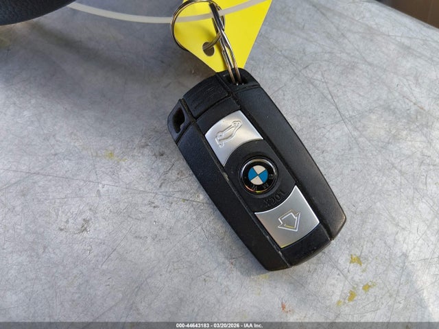 Продажа на аукционе авто 2015 Bmw X1 Xdrive28i, vin: WBAVL1C52FVY33589, номер лота: 44643183
