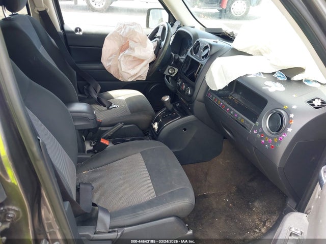 Продаж на аукціоні авто 2015 Jeep Patriot Latitude, vin: 1C4NJRFB6FD356616, номер лоту: 44643185