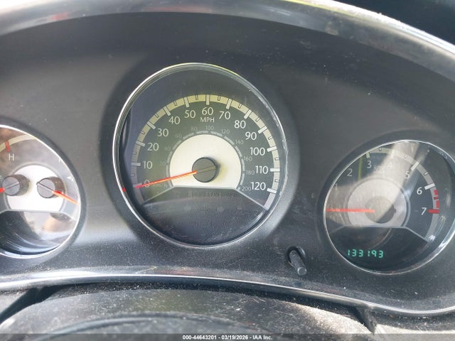 44643201 :رقم المزاد ، 1C3CCBAB2EN142008 vin ، 2014 Chrysler 200 Lx مزاد بيع