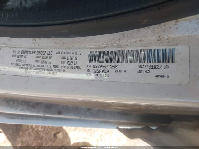 44643201 :رقم المزاد ، 1C3CCBAB2EN142008 vin ، 2014 Chrysler 200 Lx مزاد بيع