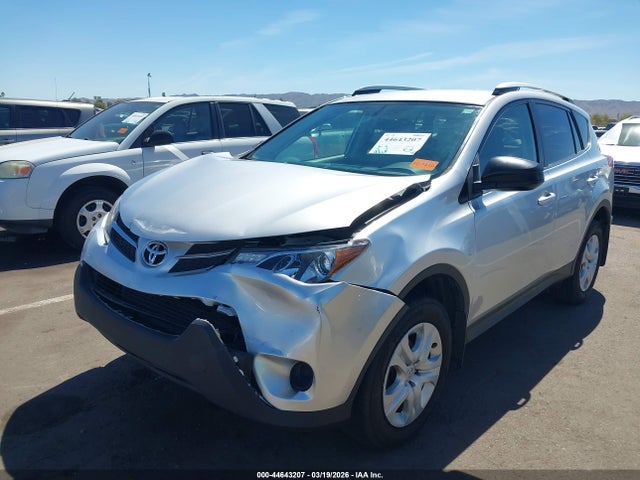 JTMZFREVXEJ015721 Toyota RAV4 LE