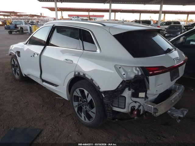 WA1LAAGE8PB018837 Audi E-tron Premium Plus Quattro