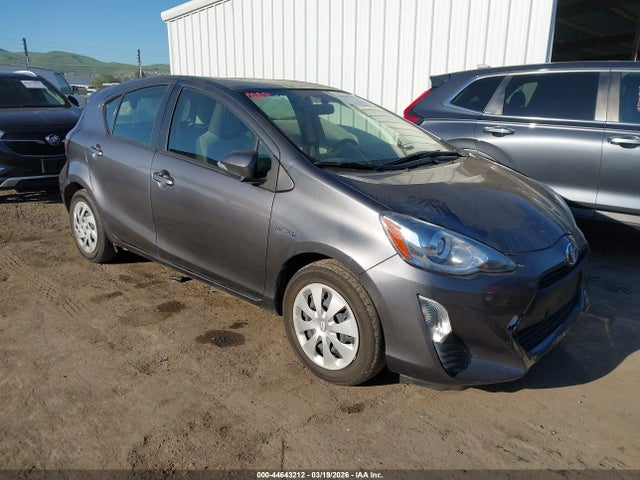 Toyota Prius C Two 2016 JTDKDTB33G1137282 Image 1