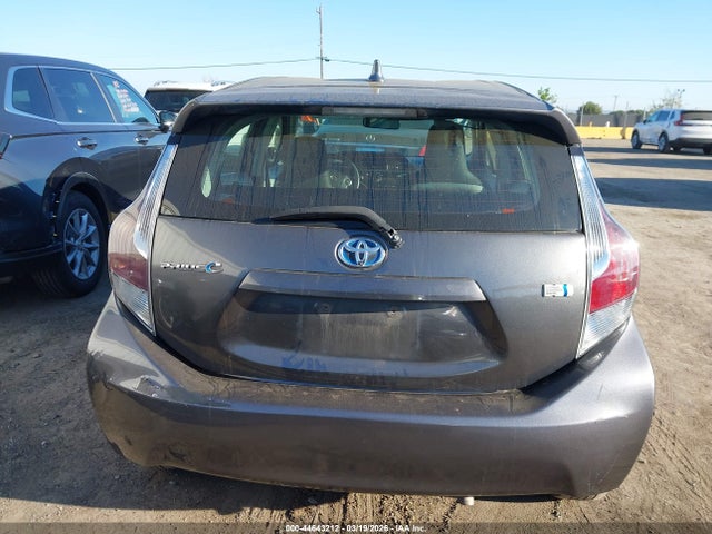 Toyota Prius C Two 2016 JTDKDTB33G1137282 Image 16
